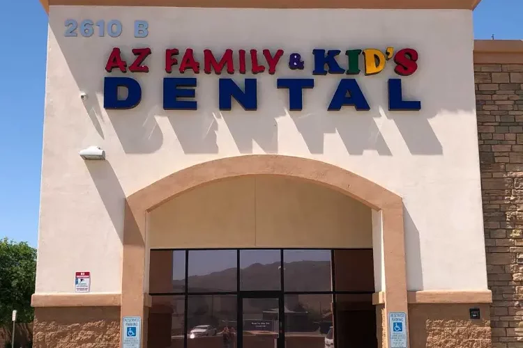 AZ Family & Kids Dental Phoenix Front Entrance